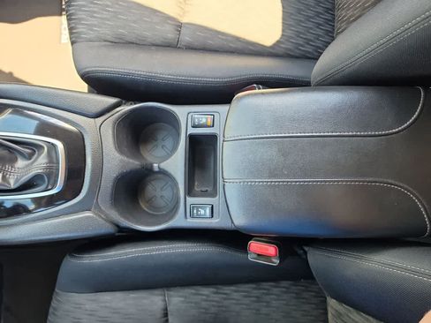 Used 2019 Nissan Rogue SV AWD/4WD image 20