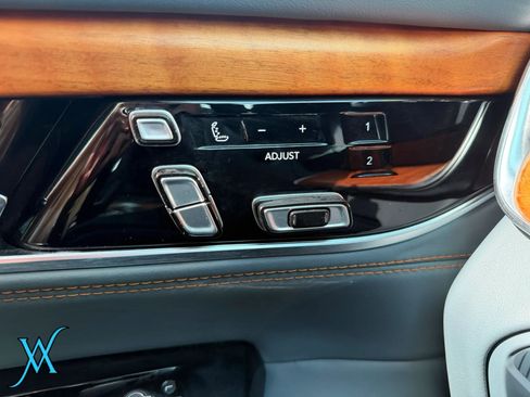 Used 2022 Jeep Grand Wagoneer Series II w/ Convenience Group III AWD/4WD image 37