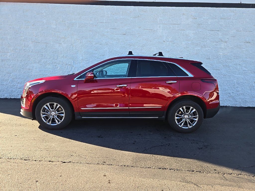Certified 2023 Cadillac XT5 Premium Luxury w/ Technology Package FWD image 9