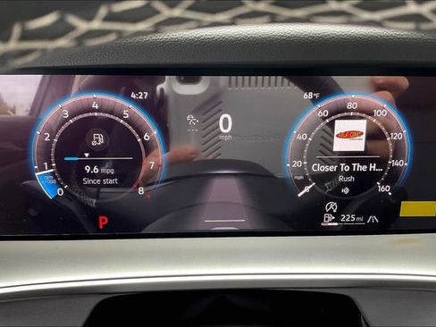 New 2025 Volkswagen Tiguan SE image 20