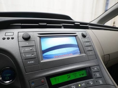 Used 2015 Toyota Prius Two image 20