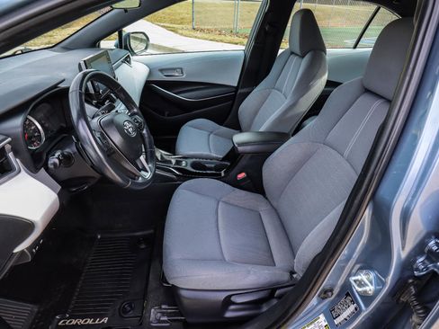 Used 2020 Toyota Corolla SE w/ SE Premium Package image 36