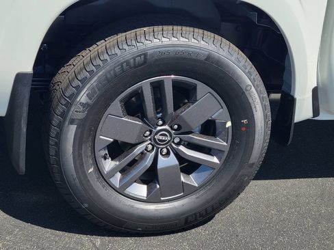 New 2026 Nissan Frontier SV w/ Tow Package RWD image 3