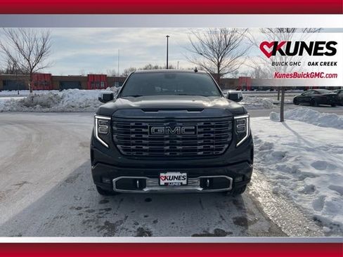 Used 2024 GMC Sierra 1500 Denali Ultimate image 3