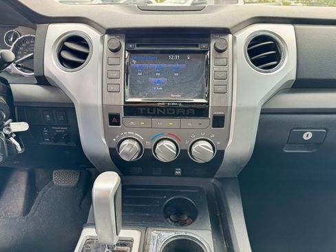 Used 2016 Toyota Tundra SR5 image 21