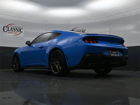 Used 2024 Ford Mustang GT Premium image 23