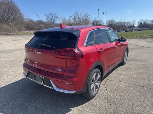 Used 2019 Kia Niro FE FWD image 5