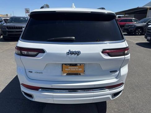 Certified 2022 Jeep Grand Cherokee L Overland AWD/4WD image 4