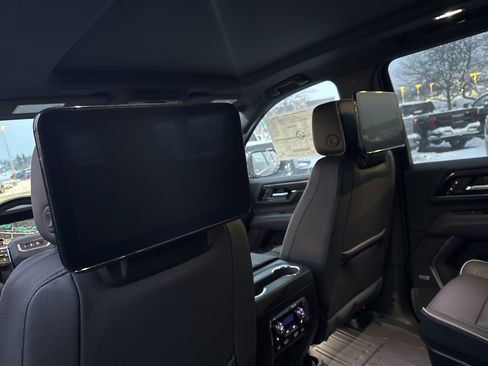 New 2026 GMC Yukon XL Elevation w/ Elevation Premium Package image 13