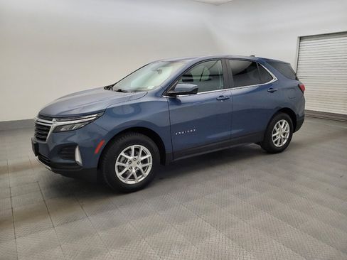 Used 2024 Chevrolet Equinox LT AWD/4WD image 2