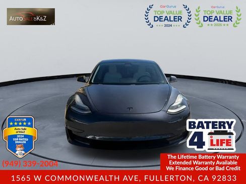 Used 2019 Tesla Model 3 Standard Range Plus image 2