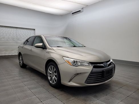 Used 2017 Toyota Camry XLE image 13