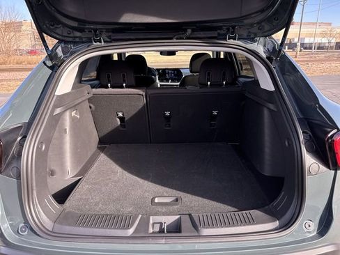 Certified 2025 Chevrolet Trax LS image 23