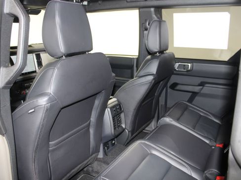 New 2025 Ford Bronco Outer Banks image 26