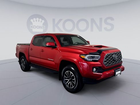 Used 2022 Toyota Tacoma TRD Sport AWD/4WD image 10