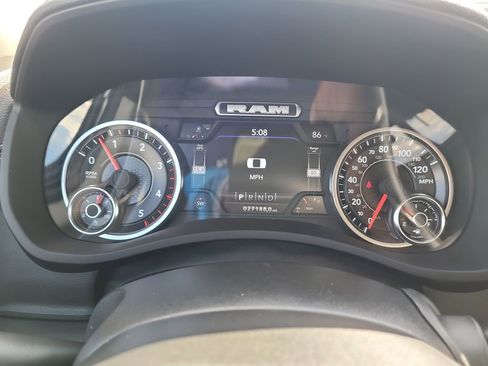 Used 2023 RAM 2500 Laramie AWD/4WD image 34