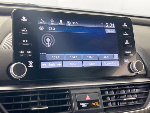 Used 2019 Honda Accord Sport image 14