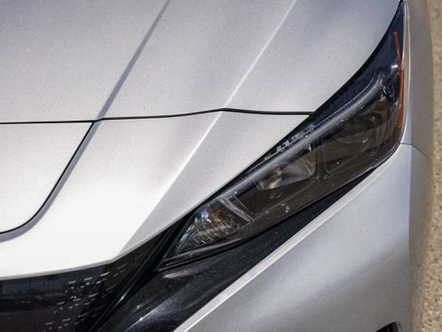 Used 2024 Nissan Leaf S FWD image 10