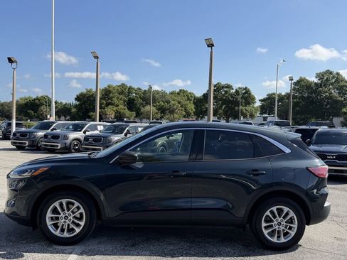 Used 2022 Ford Escape SE w/ Convenience Package FWD image 8