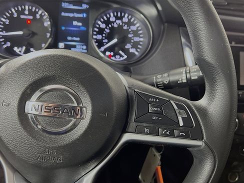 Used 2017 Nissan Rogue S image 20