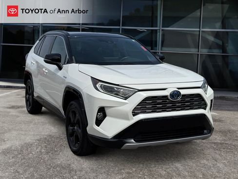 Used 2019 Toyota RAV4 XSE AWD/4WD image 1