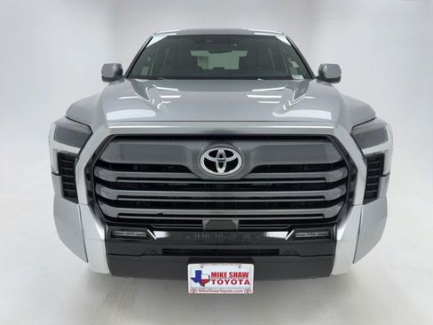Used 2025 Toyota Tundra Limited w/ Power Package AWD/4WD image 3