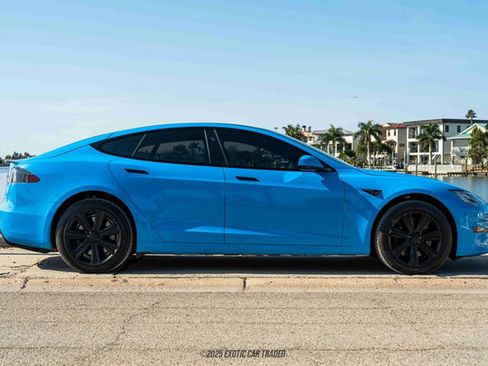 Used 2022 Tesla Model S Plaid image 9