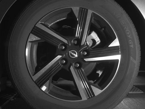 Used 2025 Nissan Sentra SV FWD image 14