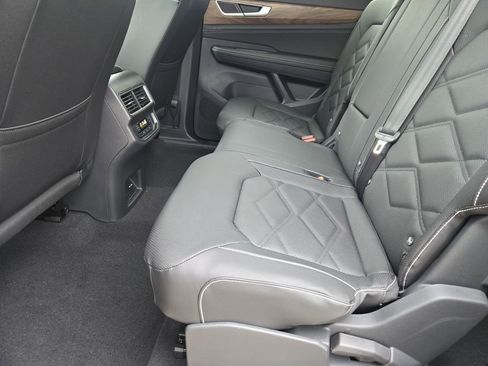 New 2026 Volkswagen Atlas SE FWD image 21