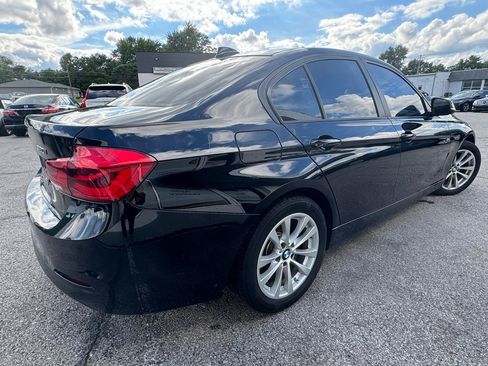 Used 2016 BMW 320i Sedan RWD image 9