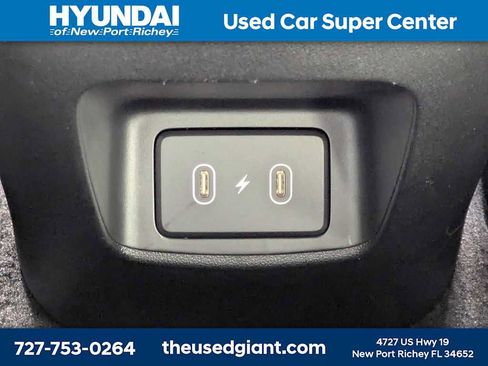 Used 2024 Hyundai Elantra Limited image 15