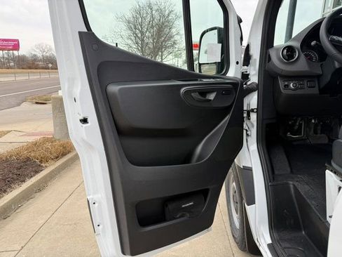 New 2026 Mercedes-Benz Sprinter 144 Cargo image 9