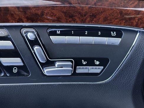 Used 2012 Mercedes-Benz S 550 4MATIC image 15