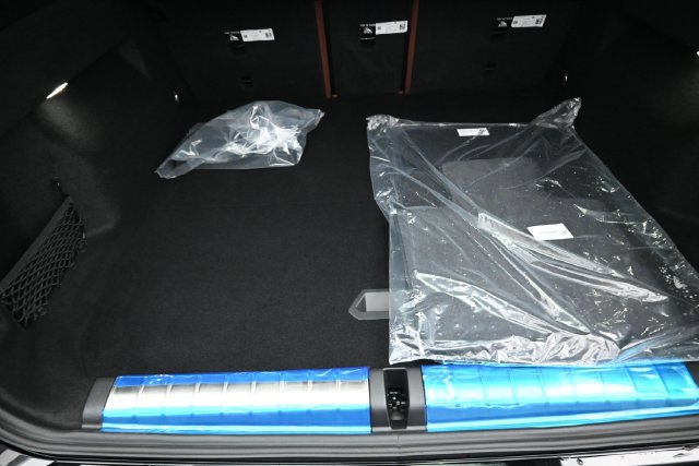 New 2027 BMW X5 xDrive40i w/ M Sport Professional Package AWD/4WD image 22