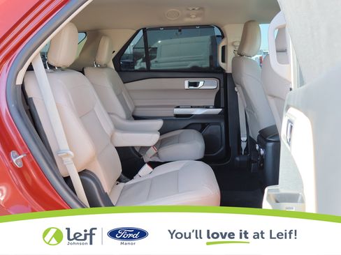 Used 2021 Ford Explorer Limited w/ Equipment Group 301A image 35