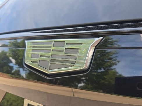 Certified 2023 Cadillac Escalade Sport Platinum w/ LPO, ONYX Package AWD/4WD image 9