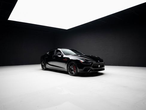 Used 2021 Maserati Ghibli Trofeo image 88