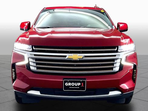 Used 2024 Chevrolet Suburban High Country w/ Premium Package 2 AWD/4WD image 4