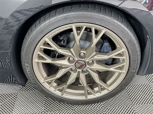 Used 2025 Chevrolet Corvette 2LT image 30