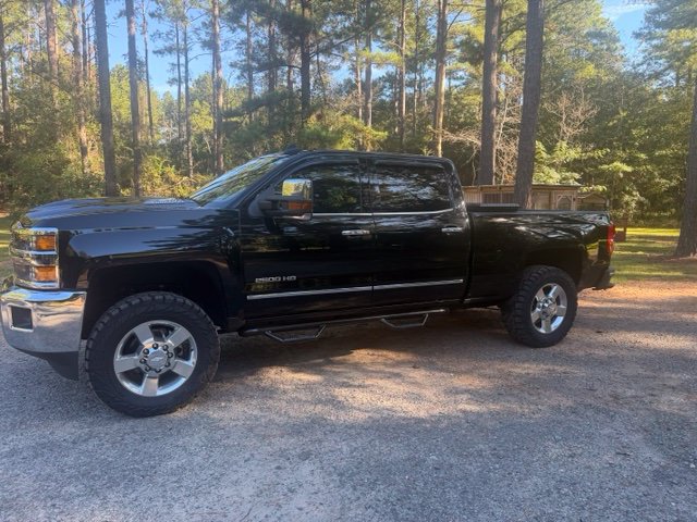 Used 2019 Chevrolet Silverado 2500 LTZ w/ Duramax Plus Package AWD/4WD image 1