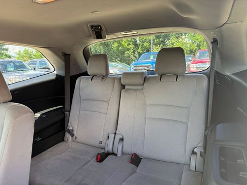 Used 2016 Honda Pilot LX image 14