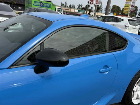 Used 2022 Toyota GR86 Premium RWD image 35