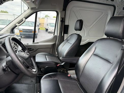 Used 2024 Ford Transit 250 148 Medium Roof RWD image 11