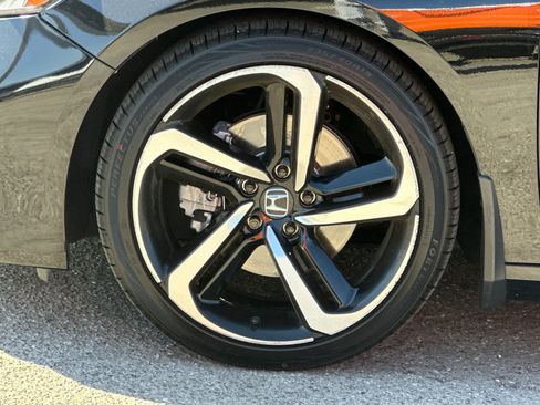 Used 2018 Honda Accord Sport image 24