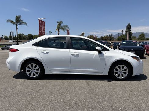 Certified 2025 Toyota Corolla LE FWD image 10
