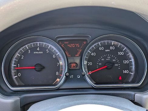 Used 2012 Nissan Versa SV w/ Convenience Pkg image 18