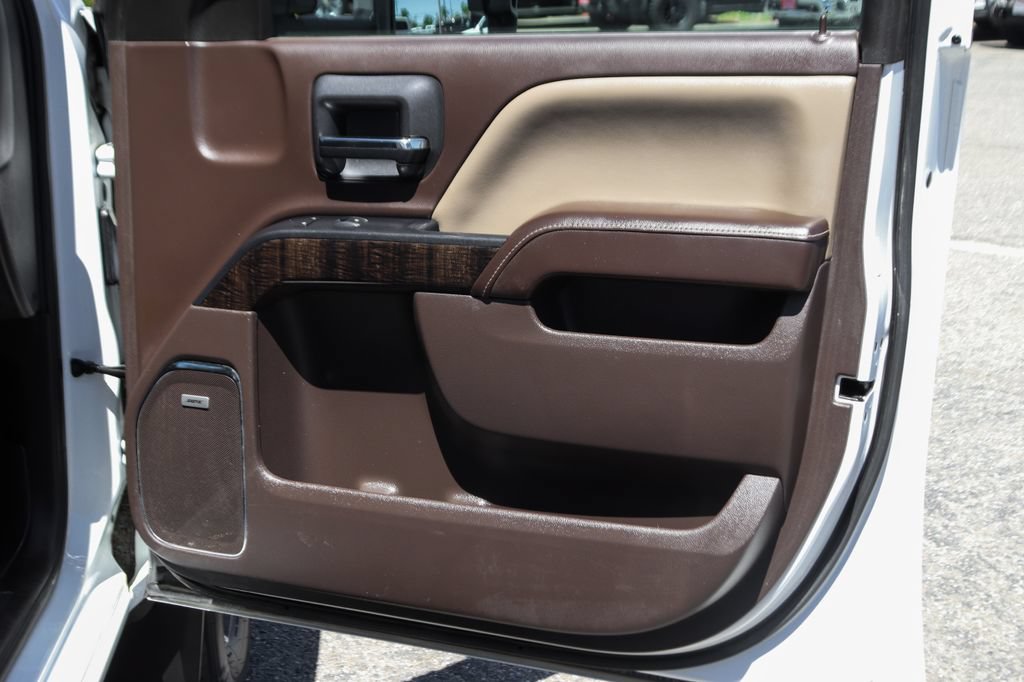 Used 2015 GMC Sierra 2500 Denali w/ Duramax Plus Package AWD/4WD image 43
