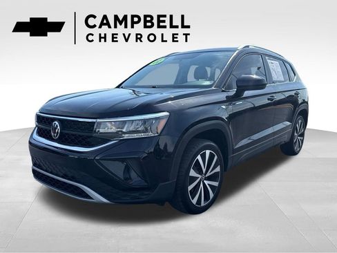 Used 2022 Volkswagen Taos SE FWD image 1