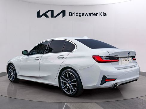 Used 2021 BMW 330i xDrive Sedan w/ Convenience Package AWD/4WD image 4