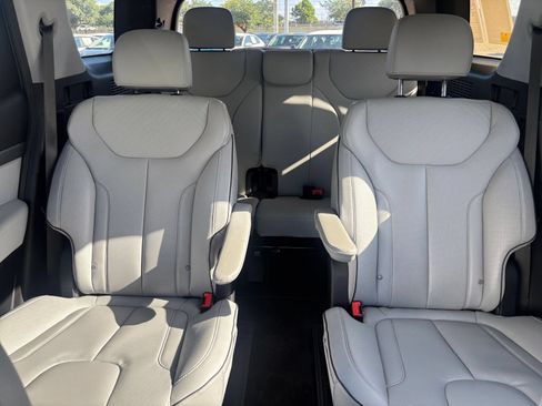 Used 2025 Hyundai Palisade SEL AWD/4WD image 42